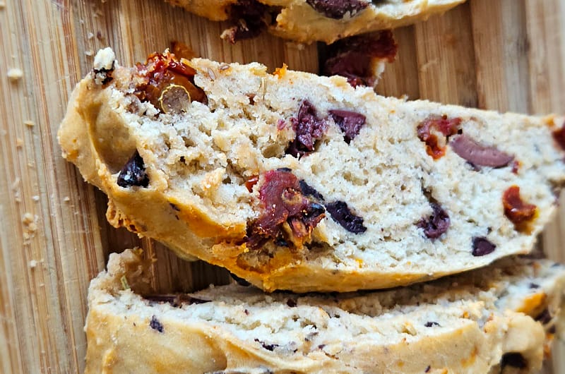 Easy Sun Dried Tomato and Kalamata Olive Bread The Opinionated Magpies