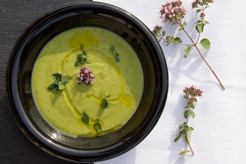 Creamy courgette soup
